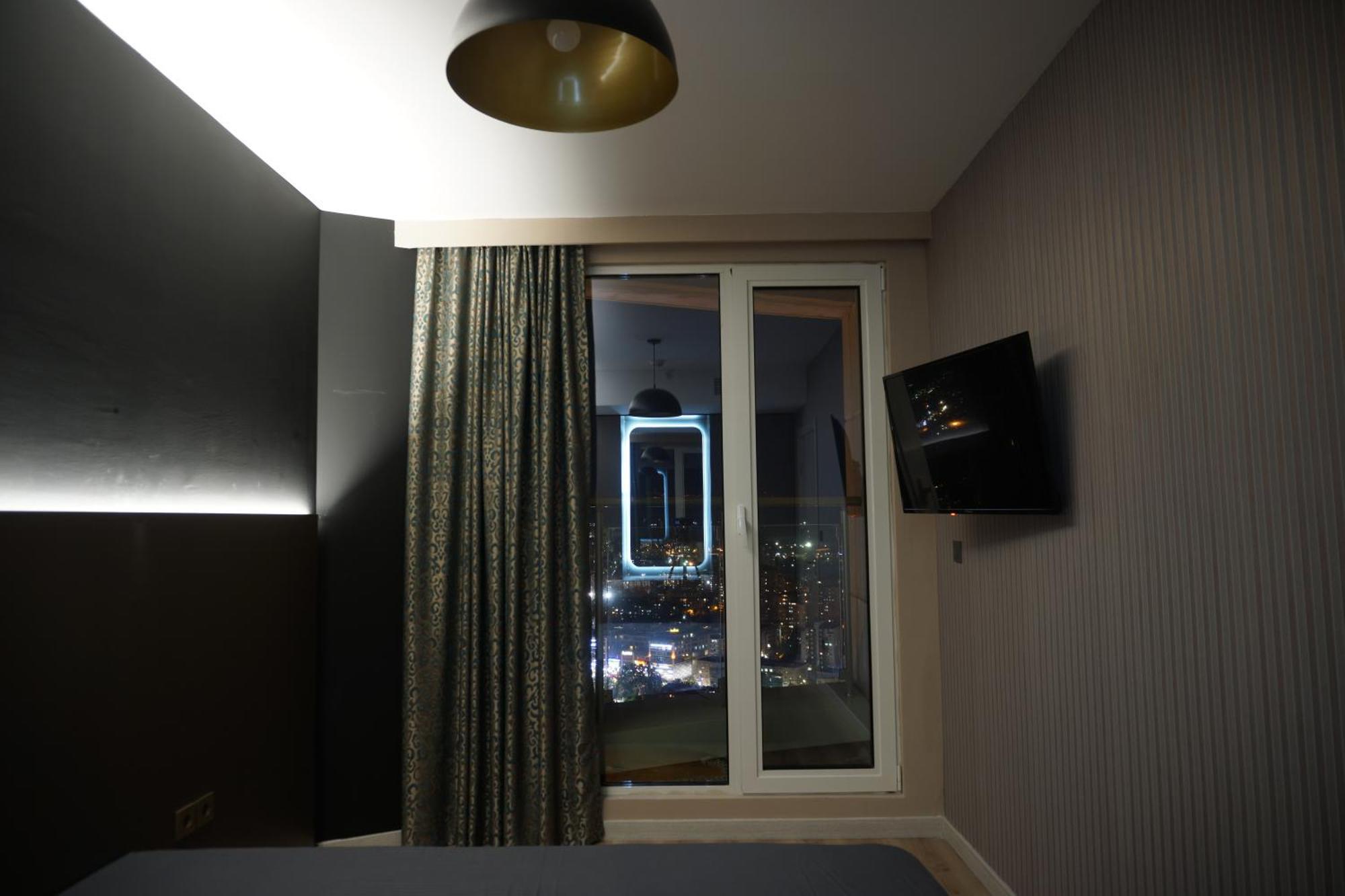 Royal Kate Spa Included, 32Nd Floor 斯科普里 外观 照片
